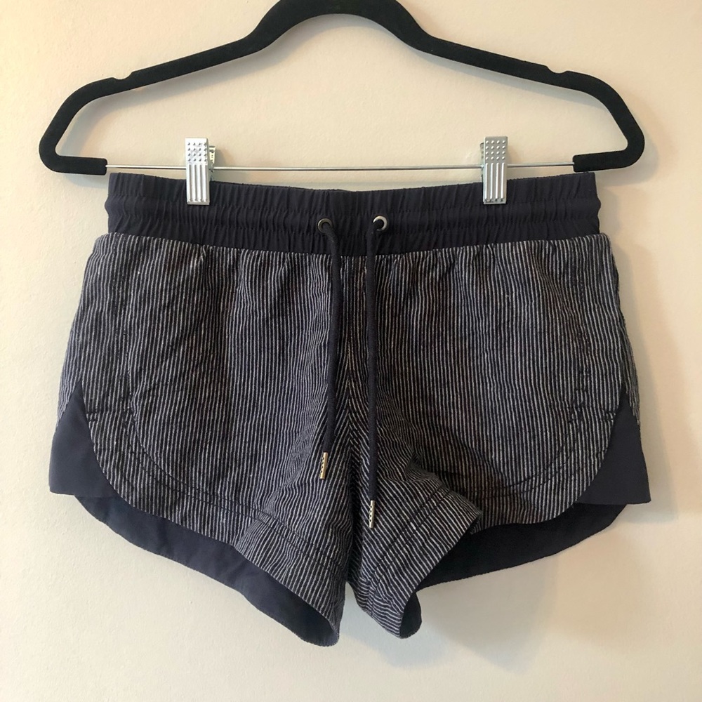 Athleta Bali Beachside Navy Blue Linen Pinstripe Pull On Shorts